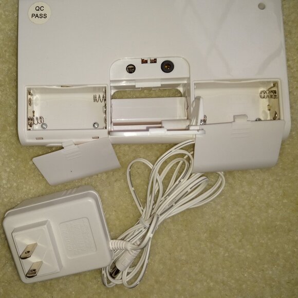 White Portable Stereo Speaker with AC Adapter & Cord OD-SP5 - Picture 5 of 14